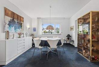 Offener Essbereich, gesehen vom Wohnzimmer