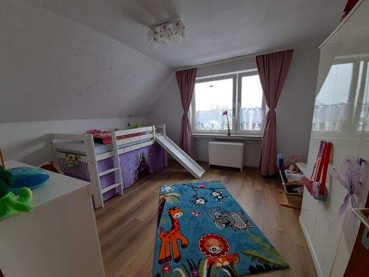 Kinder- bzw. Schlafzimmer