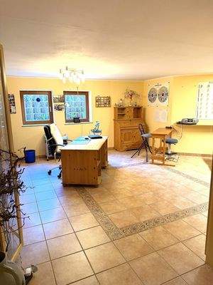 Büro-Hobby-Gäste UG