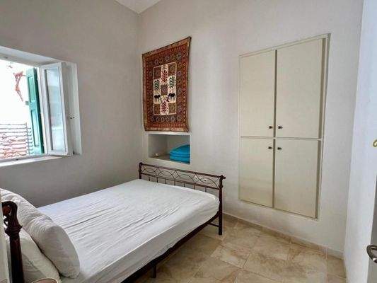 Kreta, Sitia: Steinstadthaus mit Terrasse zu verkaufen