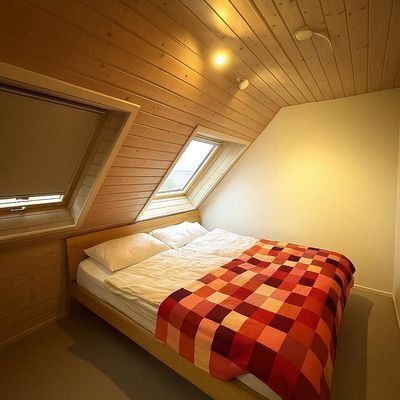 Blick ins Schlafzimmer 2. DG