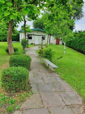 Haus mit Gartenfläche