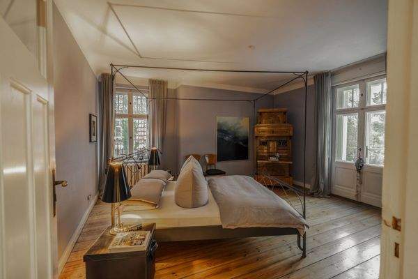 Bedroom with terrace