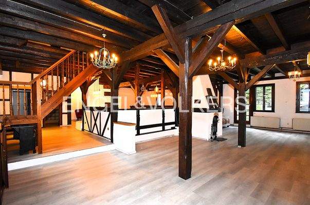 Großzügiger Wohn- und Essbereich