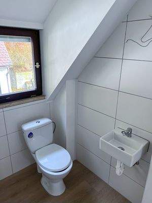 Badezimmer 1. OG 2.jpg