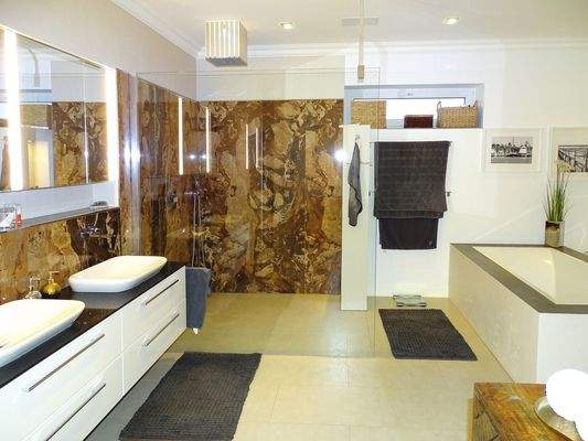 20 m²-Bad en Suite mit Regendusche