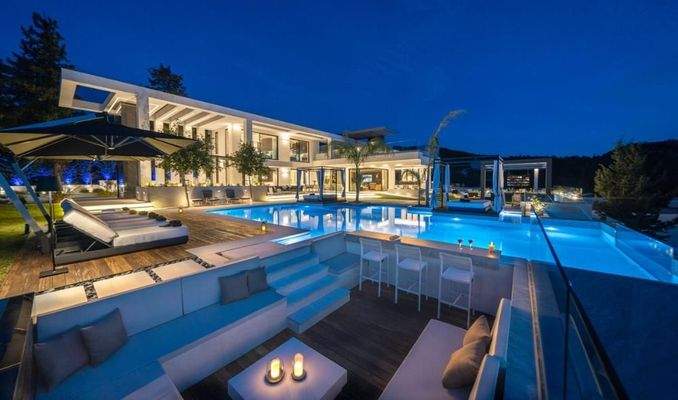 Kreta, Almyrida: Unglaubliche Luxusvilla zum Verkauf in Almyrida