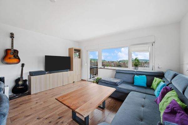 Wohn- und Essbereich (1)