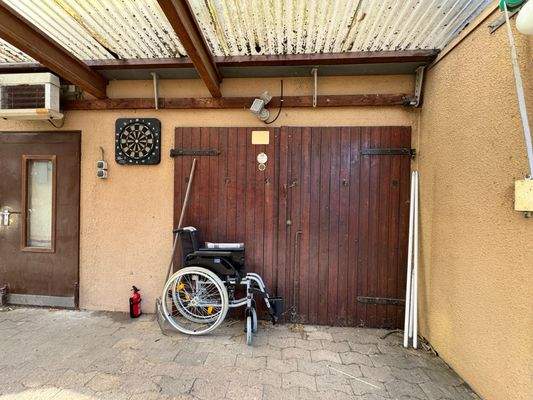 Garage 2 im Nebengebäude