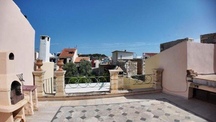 Kreta, Rethymno: Einzigartig gestaltetes Einfamilienhaus zum Verkauf in der Altstadt