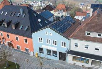 Luftbild Titelbild Vorderseite mit PV