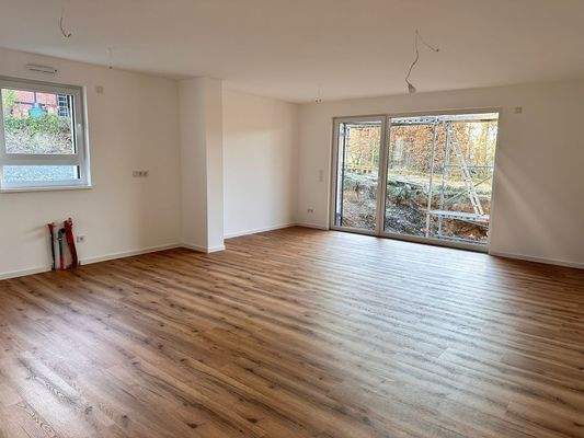 Wohn- / Esszimmer mit Küche (Beispielfoto)