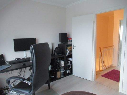 Arbeits-/Kinderzimmer 