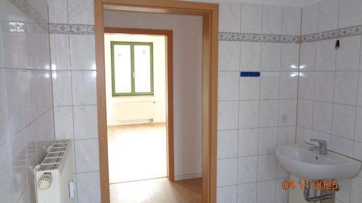 Bad Blick zum Wohnzimmer.JPG