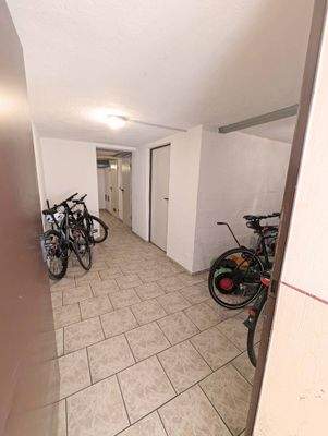 Keller _123534815b.jpg