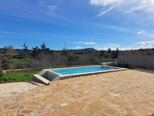 Kreta – Charmantes, 200 Jahre altes Steinhaus mit Pool, Garten und Bergblick zu verkaufen