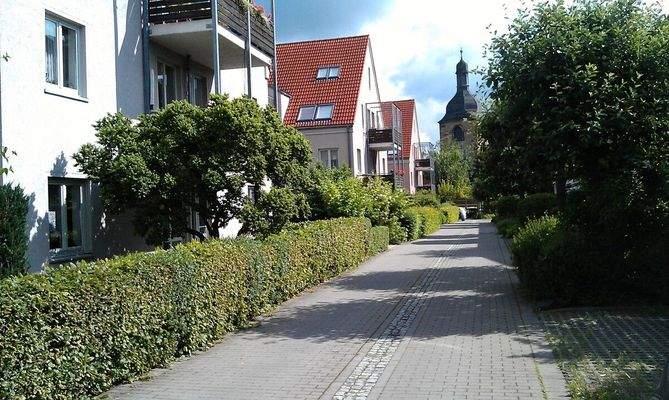 Kühnhausen Alter Stadtweg Außenanlage 012