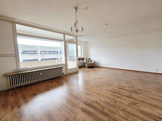 Wohn- und Esszimmer WE 1