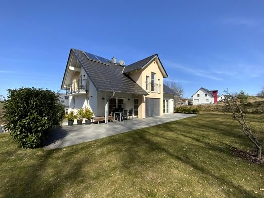 Wohnaus mit Terrasse