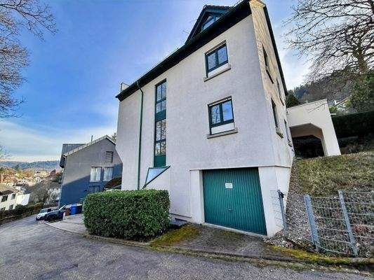 zur Wohnung gehörende Garage