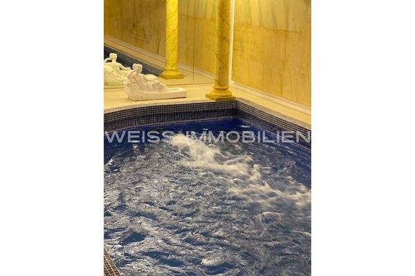 Beheiztes Schwimmbad mit Gegenstromanlage