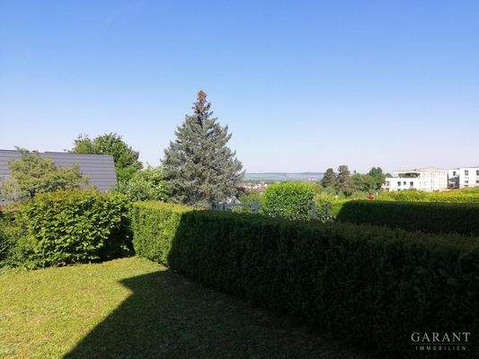 Garten mit Ausblick über das Neckartal