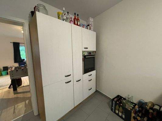 Küche Blick in den Wohnbereich