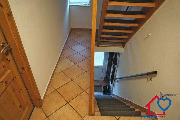 OG Treppe Flurbereich.JPG