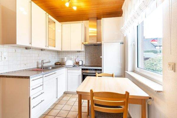 Küche mit Essbereich