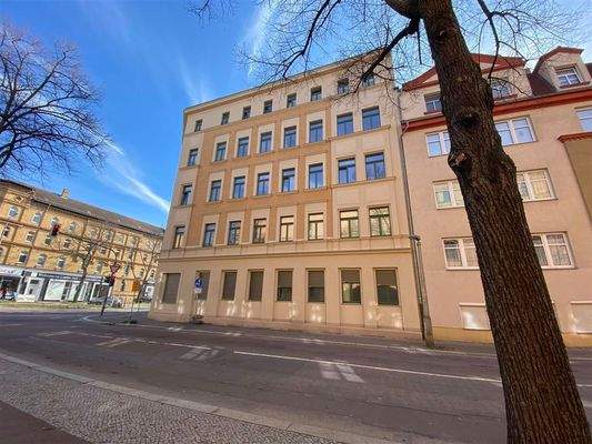 seitl. Ansicht von der Lauchstädter Str.