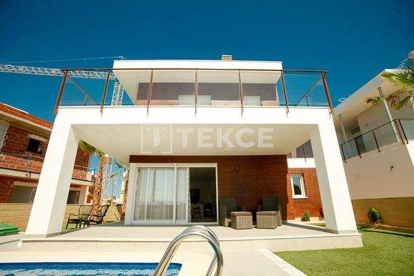 Chic Villa Nearby the Beach in Gran Alacant Alicante