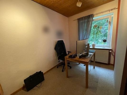 Büro EG