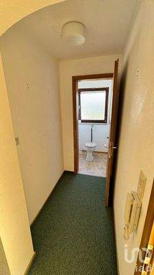 Garderobe / Richtung WC