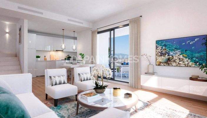 Chic Properties in a Complex with Pool in Estepona