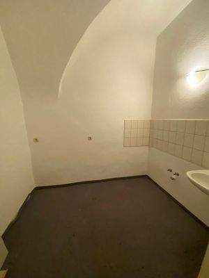 Abstellraum mit Küchenanschluss