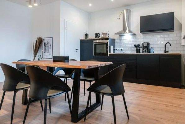 Küche und Essbereich