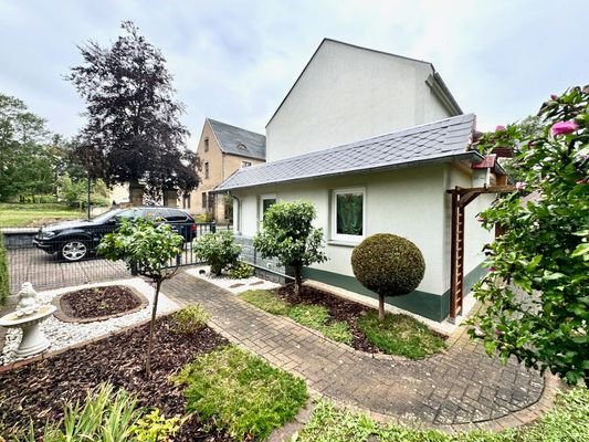 Wohn- und Geschäftshaus