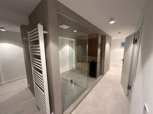 Sauna mit Dusche.jpeg