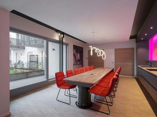 Moderne Esszimmeransicht