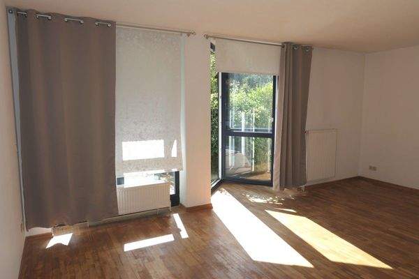 lichtdurchfluteter Wohnbereich