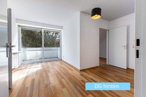 1-Wohnzimmer DG h.jpg
