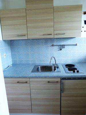 Kleine abgeschlossene Küche