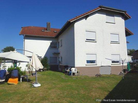 Hausansicht vom Garten