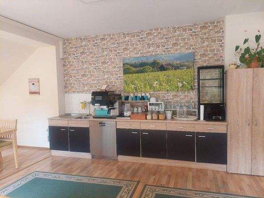 Frühstücks- und Aufenthaltsbereich