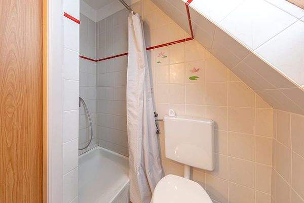 Duschbad im Dachgeschoss