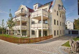 Gebäude mit Zufahrt.jpg