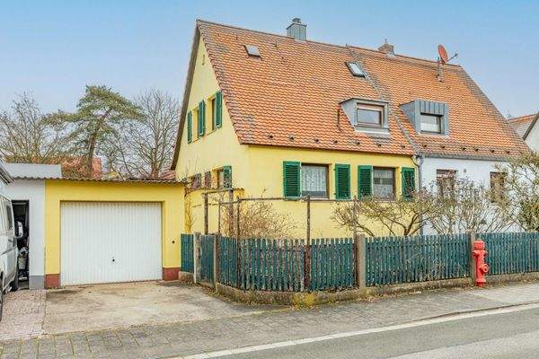 Haus mit Garage