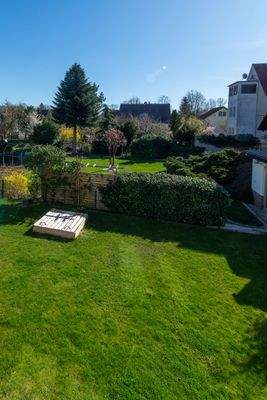 Blick aus dem 1. OG in den Garten