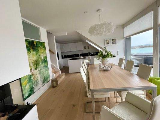 Esszimmer vor Küche