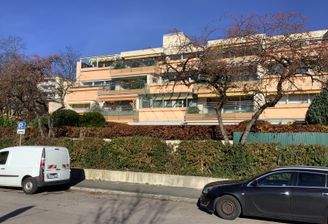 Perlach-Aussenansicht 1.jpg